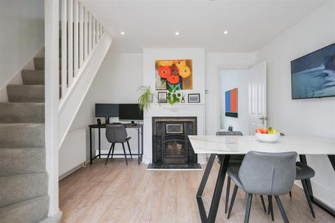 19 Providence Place, Epsom, KT17 4BB