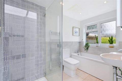 19 Providence Place, Epsom, KT17 4BB