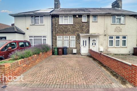 2 bedroom terraced house for sale, Nutbrowne Road, Dagenham
