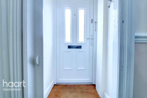 2 bedroom terraced house for sale, Nutbrowne Road, Dagenham
