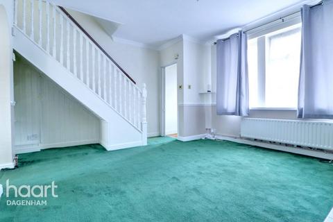 2 bedroom terraced house for sale, Nutbrowne Road, Dagenham