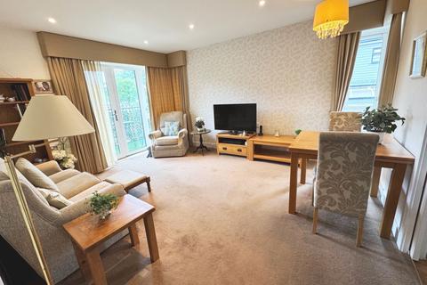 2 bedroom retirement property for sale, The Hythe, Pooley Green Road, Egham, Surrey, TW20