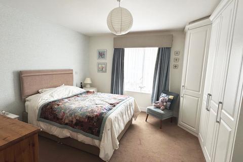 2 bedroom retirement property for sale, The Hythe, Pooley Green Road, Egham, Surrey, TW20