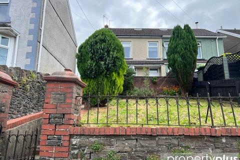 58 Collenna Road, Tonyrefail, Porth, CF39 8EH