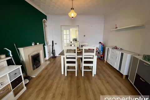 58 Collenna Road, Tonyrefail, Porth, CF39 8EH