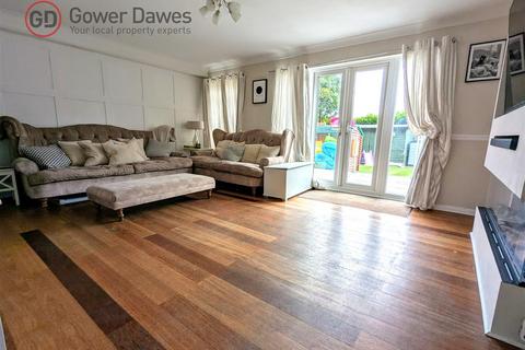 46 Somerset Road, Linford, Stanford-le-hope, SS17 0QA