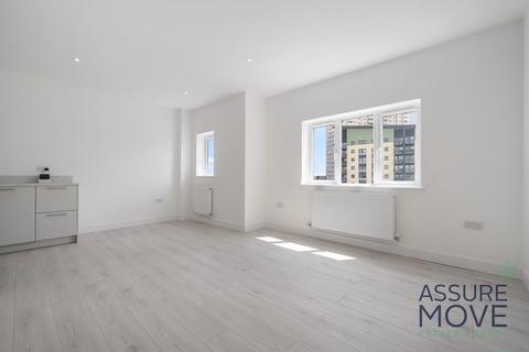 1 bedroom flat for sale, Crosskeys Close, London, N9