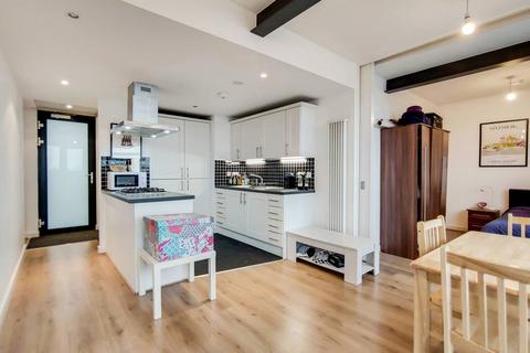 Channelsea Road, Stratford, London, E15