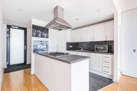 2 bedroom flat for sale, Hallings Wharf Studios, Stratford, London, E15