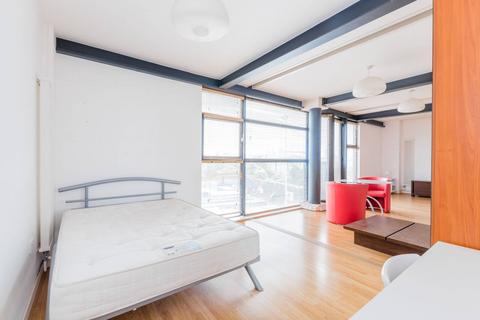 2 bedroom flat for sale, Hallings Wharf Studios, Stratford, London, E15