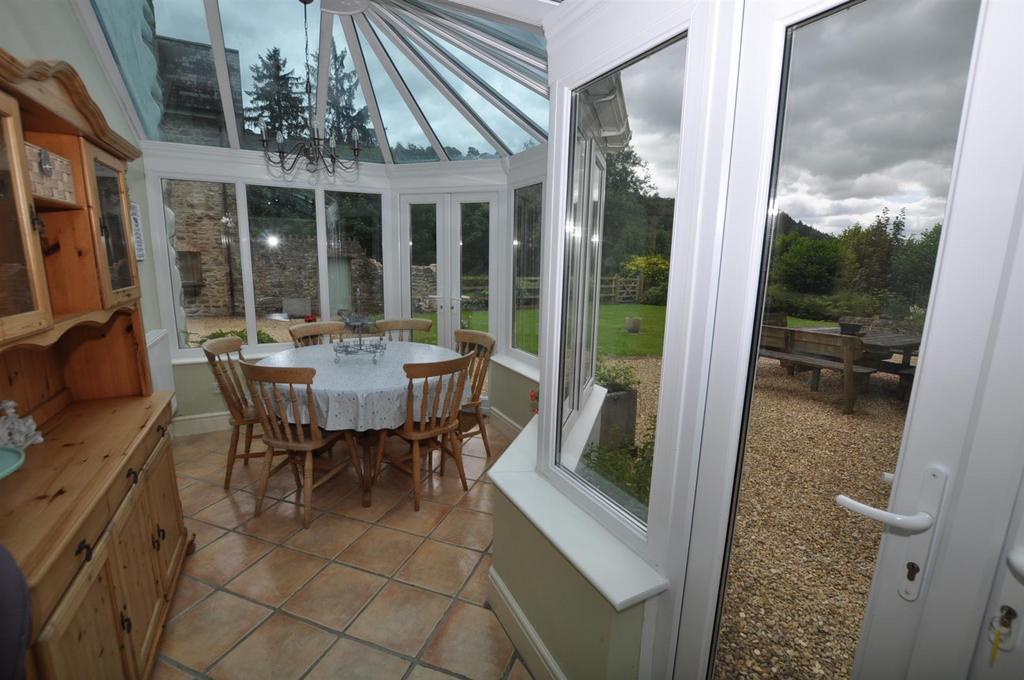 Sun Lounge / Conservatory