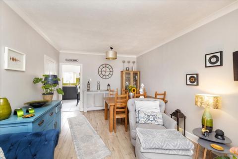 17 Pirniefield Grove, Edinburgh, EH6 7QB
