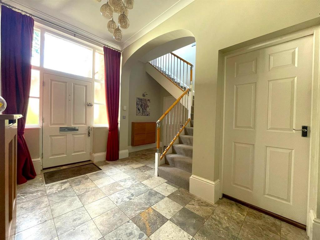 Entrance Hall (Ground Floor)