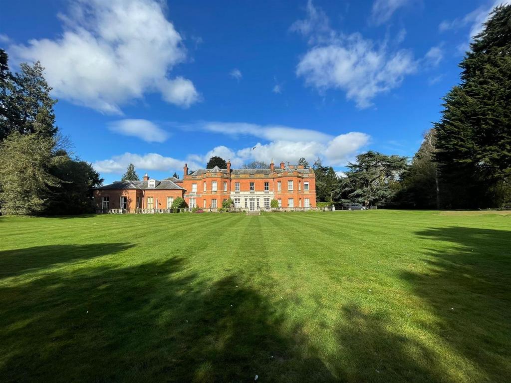 Hall Grounds