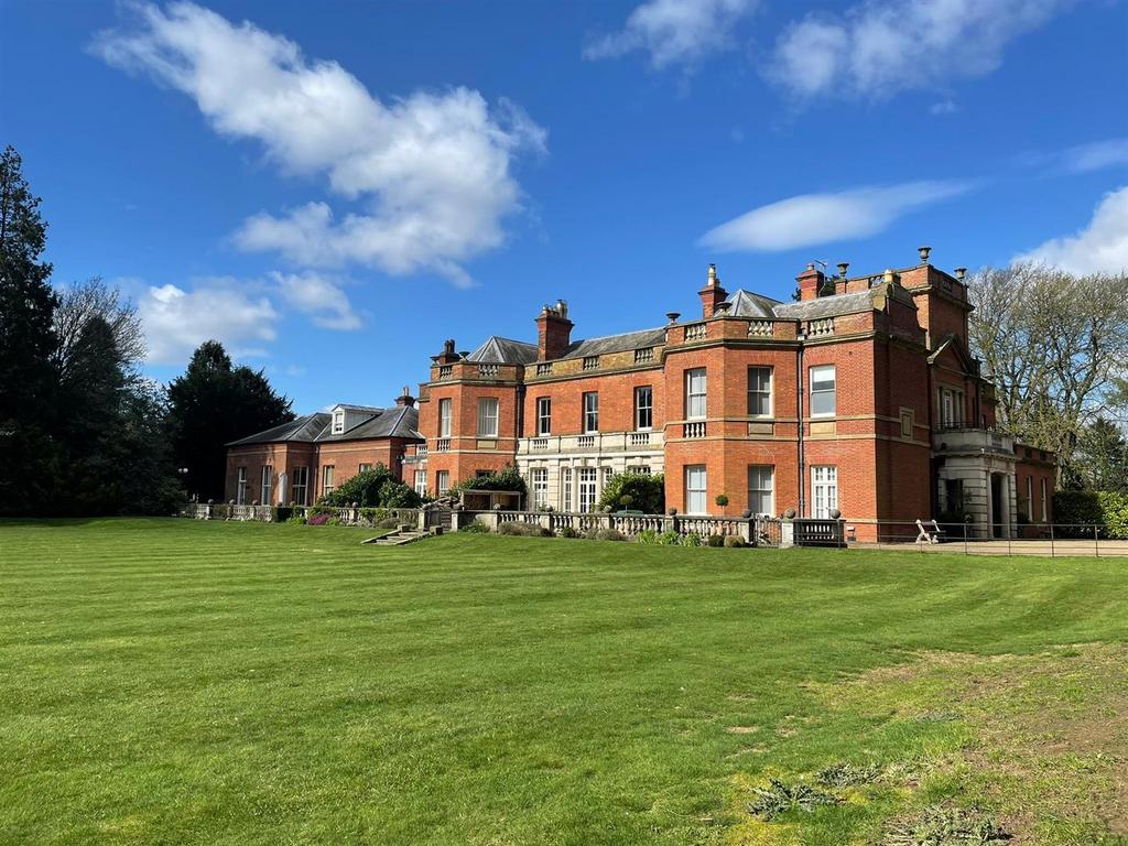 Hall Grounds