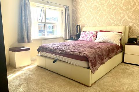 4 bedroom detached house for sale, Southwold Spur, Langley, Berkshire, SL3