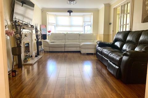 undefined, Southwold Spur, Langley, Berkshire, SL3