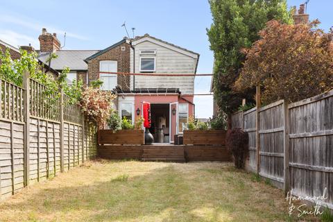 3 bedroom terraced house for sale, St. Johns Road, Epping CM16