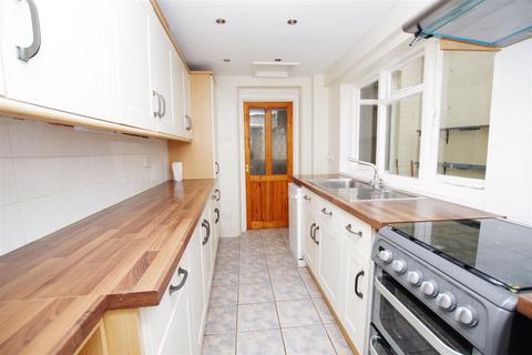 2 bedroom terraced house for sale, George Street, Swindon SN1