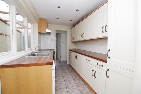 2 bedroom terraced house for sale, George Street, Swindon SN1