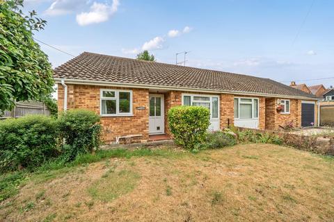 2 bedroom bungalow for sale, Burns Close, Long Crendon
