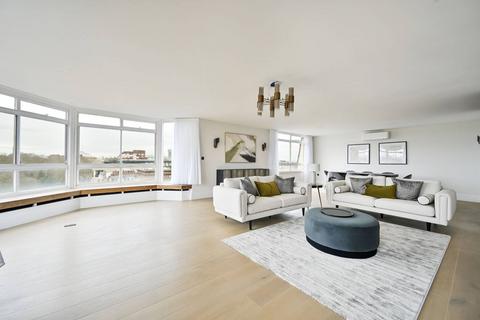 undefined, Kensington Road, Kensington, London, W8