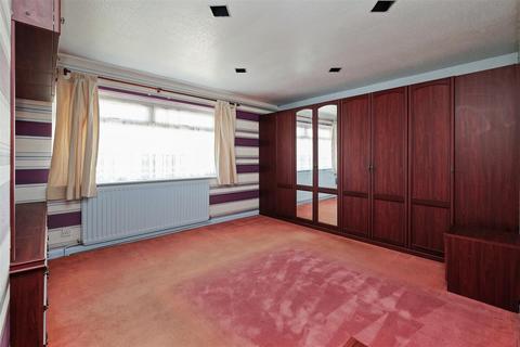3 bedroom semi-detached house for sale, Old Farm Close, Whitstable