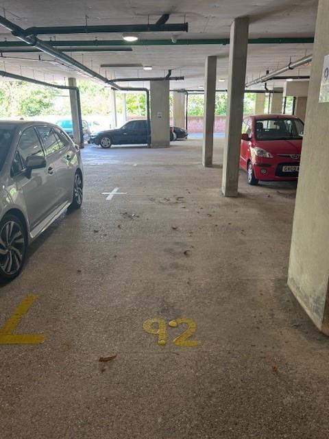 Parking.jpg