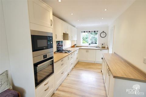 3 bedroom detached house for sale, Wansey Gardens, Berkshire RG14