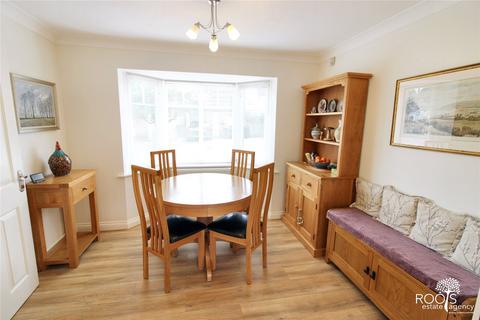 3 bedroom detached house for sale, Wansey Gardens, Berkshire RG14