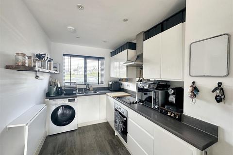 6 Carvinack Meadows, Shortlanesend, Truro, TR4 9FJ