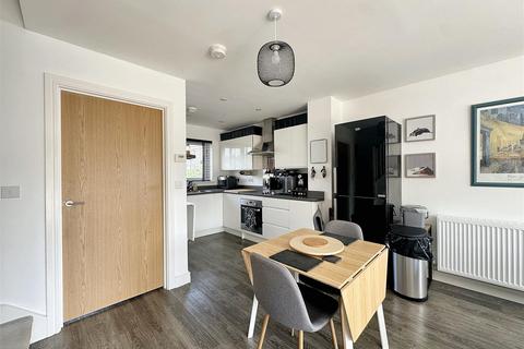 6 Carvinack Meadows, Shortlanesend, Truro, TR4 9FJ