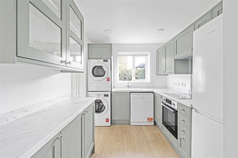 undefined, Swan Lane, Exning CB8