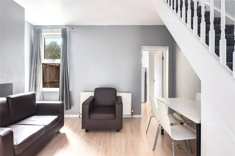 3 bedroom terraced house for sale, Nine Acres Close, London, E12