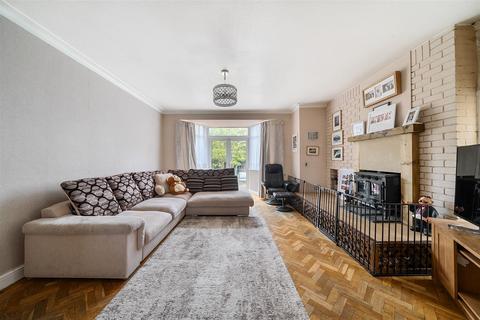 undefined, Barn Hill, Wembley Park