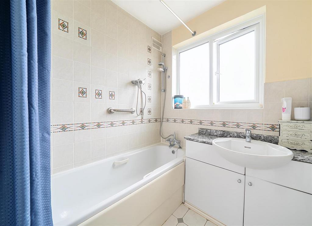 Bathroom.jpg
