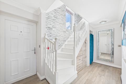 3 bedroom end of terrace house for sale, Chamomile Way, Spalding, Lincolnshire, PE11