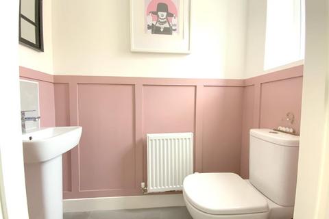 2 Bytham Close, Scartho Top, Grimsby, DN33 3TL