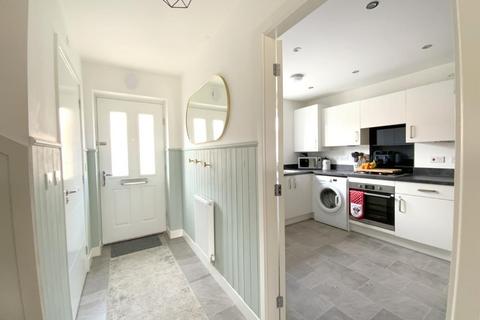2 Bytham Close, Scartho Top, Grimsby, DN33 3TL