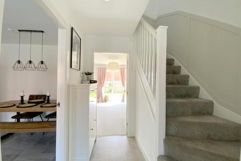 2 Bytham Close, Scartho Top, Grimsby, DN33 3TL