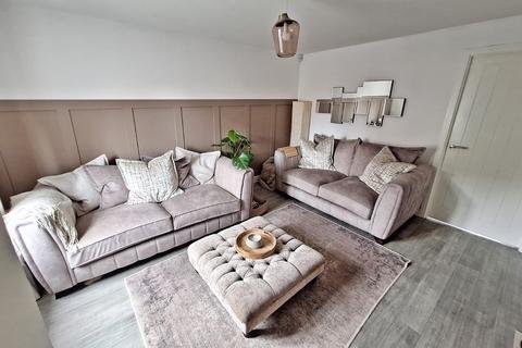 3 bedroom semi-detached house for sale, Chestnut Avenue, Silsoe, MK45 4GP