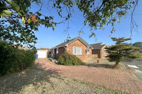 Cedar Grove, Filey
