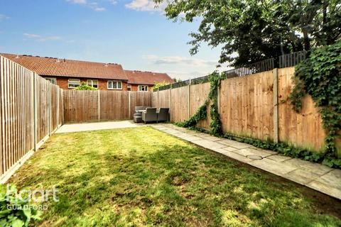 undefined, Fitzjohn Close, Guildford