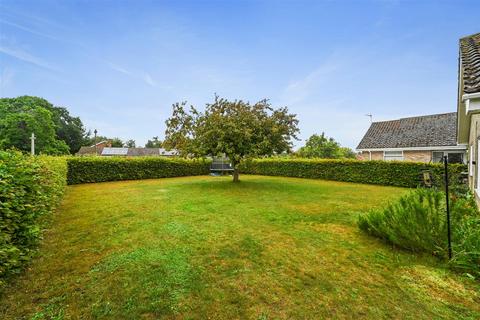 3 bedroom detached bungalow for sale, Silver Leys, Bentley