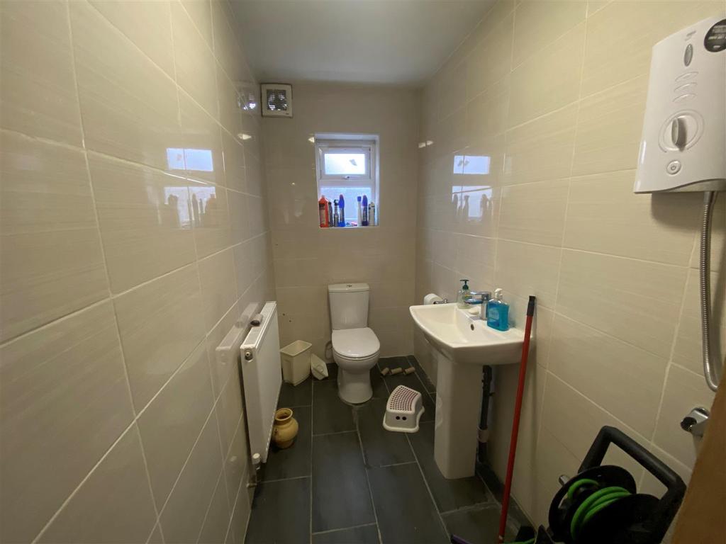 Washroom.jpg