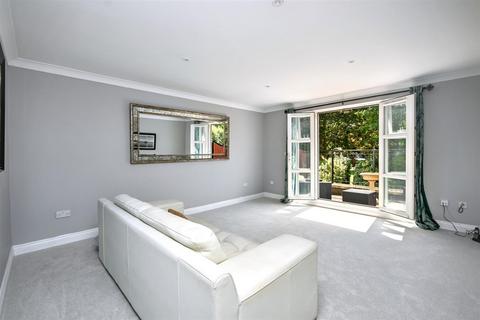 undefined, Jevington Gardens, Eastbourne