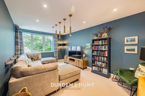 4 bedroom townhouse for sale, Clermont Place, Romford, RM1