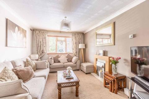 4 bedroom semi-detached house for sale, Diana Close, George Green SL3