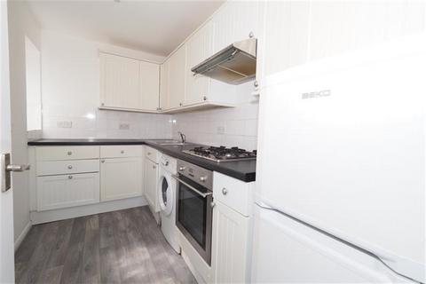 1 bedroom apartment to rent, Park Court, The Ridgeway, Chingford, E4