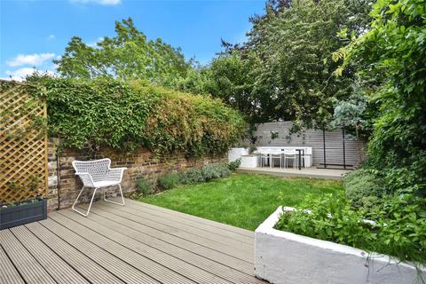 12 Arminger Road, London, W12 7BB